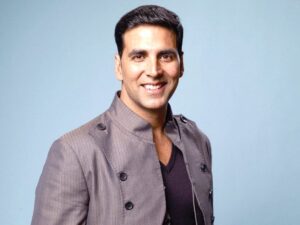 Akshay Kumar donates money to a heart patient