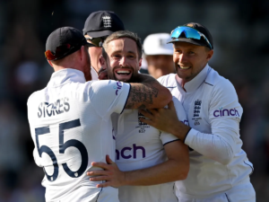England seal dramatic victory in 5th Ashes Test to deny Australia historic series win