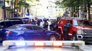 Attacker shoots three people in Americas Atlanta Food Court gunman