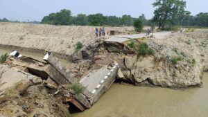 Bihar: bridge collapsed in Siwan