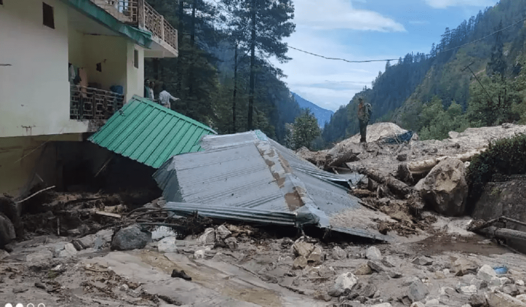 himachal pradesh cloudburst