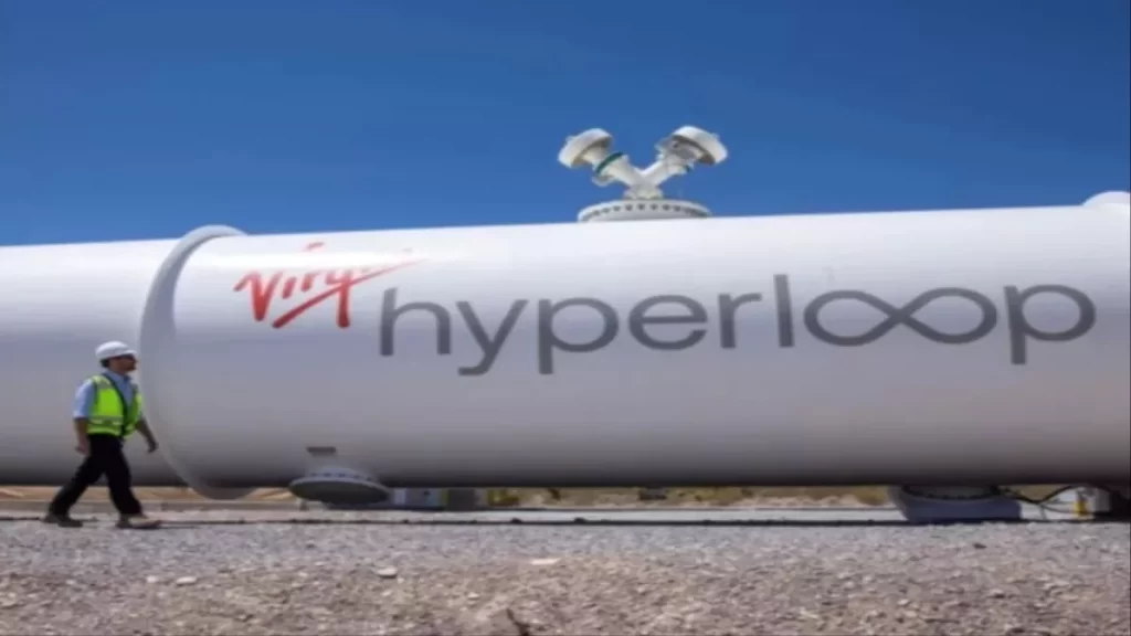 hyperloop_train