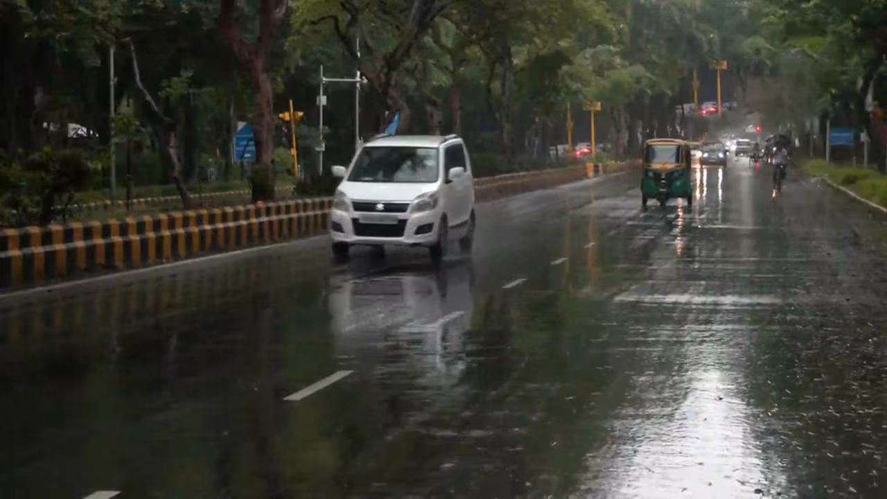 4 Killed, Over 120 Flights Delayed After Heavy Rain In Delhi-NCR