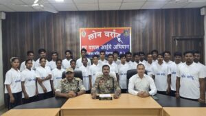 नक्सलियों