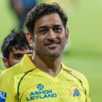 MS Dhoni returns to Ranchi before CSK finale