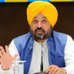 AAP का दावा: फ्रांस से लौटे CM भगवंत मान को दिल्ली एयरपोर्ट पर 3 घंटे रोका, लगा ₹50 हजार का जुर्माना
