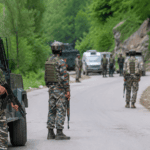 कश्मीर के अनंतनाग-कोकरनाग मार्ग पर आतंकवादी हमला, एक पुलिसकर्मी शहीद, दूसरा घायल