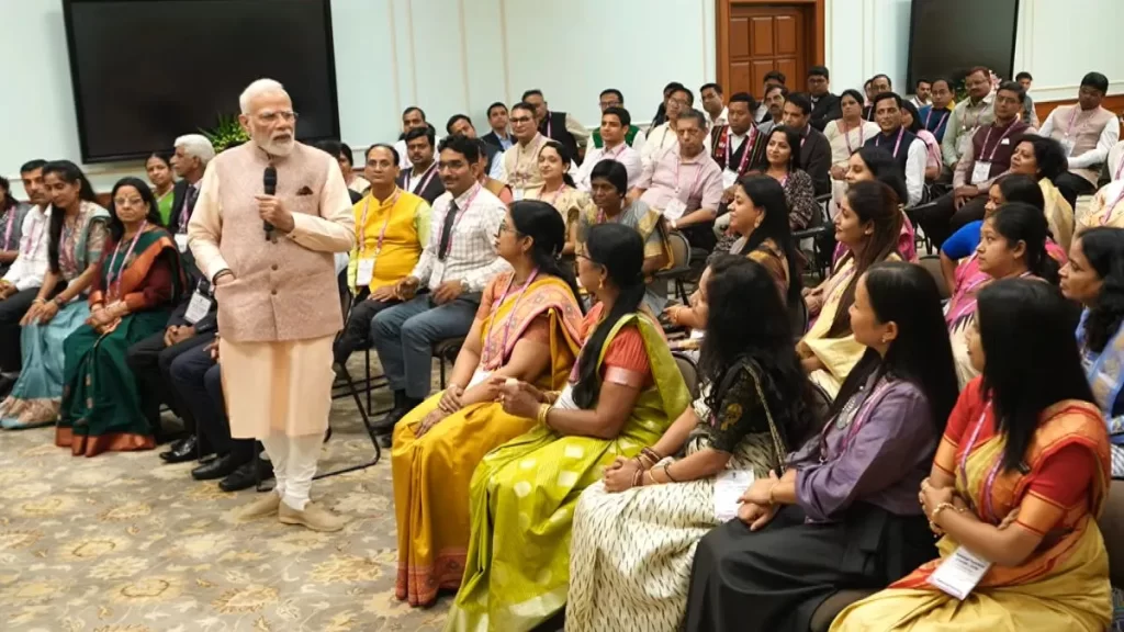 मोदी